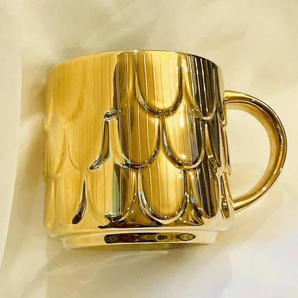 Starbucks 2019 Holiday Ed. Gold Mermaid Scales Mug - Picture 6 of 7